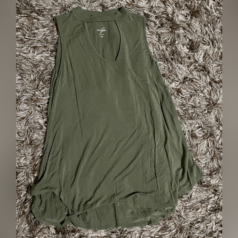 Francesca’s boutique top